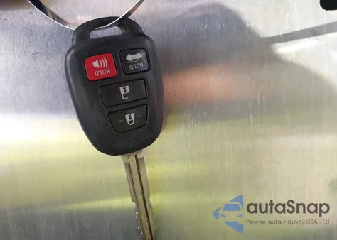 2015 Toyota Corolla Le из США, поврежденный, VIN 5YFBURHE8FP295493